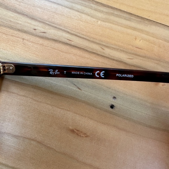 Ray Ban Clubmaster Classic Polished Tortoise on Gold - Picture 6 of 7